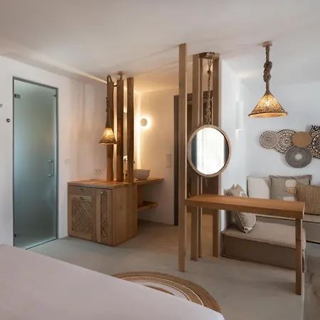 Kosmitis & Appartement Naousa