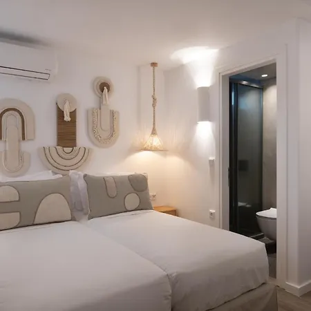 Kosmitis & דירה *