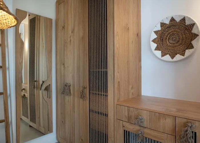 Kosmitis & Διαμέρισμα Νάουσα